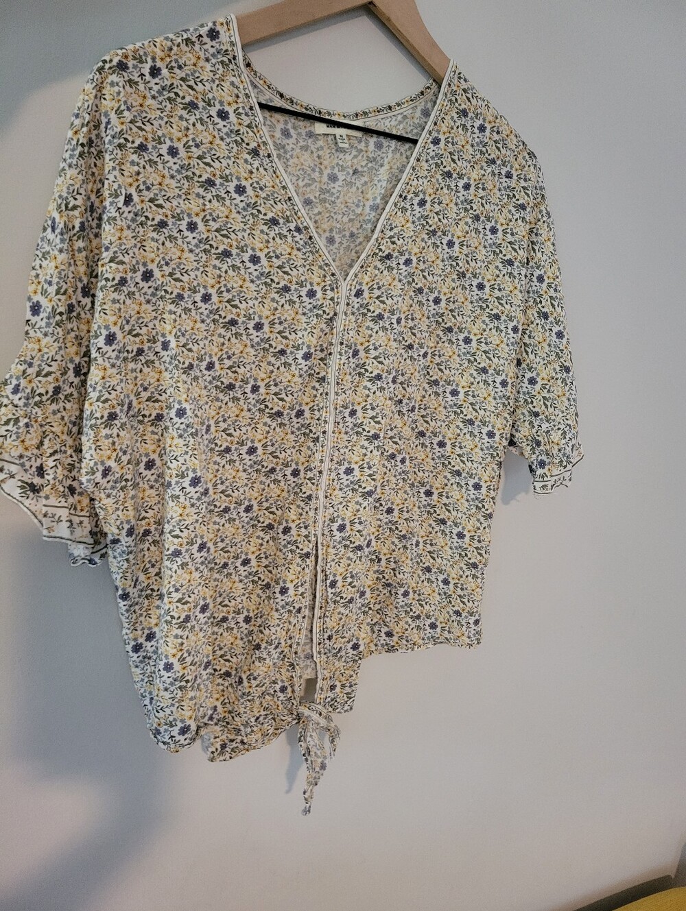 Floral Tie-up Shirt